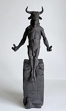 BUĞRA ÖZER tarafından 2026 yılında 40x15x12 cm ölçülerinde Stoneware çamur, elle şekillendirme 1245°c tekniği ile yapılmıştır.