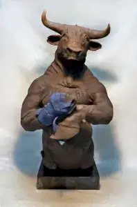 BUĞRA ÖZER tarafından 67x36x30 cm ölçülerinde Stoneware Kil, Serbest Elle Şekillendirme, 1150°C tekniği ile yapılmıştır.