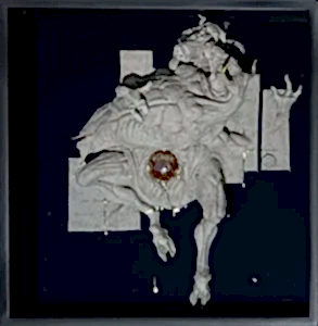 BUĞRA ÖZER tarafından 2025 yılında 60x58x12 cm ölçülerinde Stoneware kil ve epoksi, elle şekillendirme, 1200°C tekniği ile yapılmıştır.