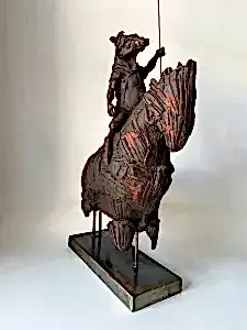 BUĞRA ÖZER tarafından 2024 yılında 55x18x46 cm ölçülerinde Stoneware seramik çamuru, Serbest elle şekillendirme, 1125°C tekniği ile yapılmıştır.