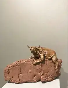 BUĞRA ÖZER tarafından 21x35x12 cm ölçülerinde Serbest Elle Şekillendirme Stoneware Kil 1220°C tekniği ile yapılmıştır.