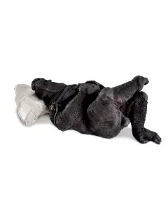 BUĞRA ÖZER tarafından 2017 yılında 11x33x19 cm ölçülerinde Siyah Kil ve Porselen Çamuru-1250°C  Serbest Elle Şekillendirme tekniği ile yapılmıştır.