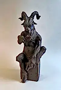 BUĞRA ÖZER tarafından 2023 yılında 41x20x24 cm ölçülerinde Stoneware Seramik Çamuru, Serbest Elle Şekillendirme 1125 C° tekniği ile yapılmıştır.