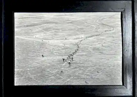 SALİH ÇAKAR tarafından 2026 yılında 25x35 cm ölçülerinde Kağıt üzeri karışık teknik tekniği ile yapılmıştır.