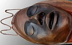 HAKAN ERASLAN tarafından 2015 yılında 50x19x22 cm ölçülerinde Ahşap tekniği ile yapılmıştır.