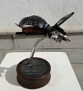SERKAN ERKOÇ tarafından 2020 yılında 27x26x14 cm ölçülerinde Ahşap, metal tekniği ile yapılmıştır.