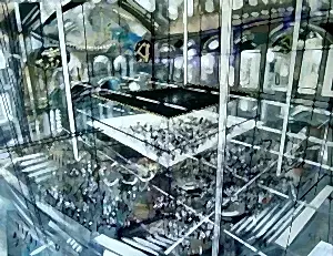 AYHAN ÇETİN tarafından 2013 yılında 72x93 cm ölçülerinde Tuval üzeri yağlı boya tekniği ile yapılmıştır.