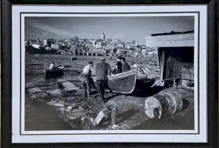 ARA GÜLER tarafından 69.5x103 cm ölçülerinde Fotoğraf tekniği ile yapılmıştır.