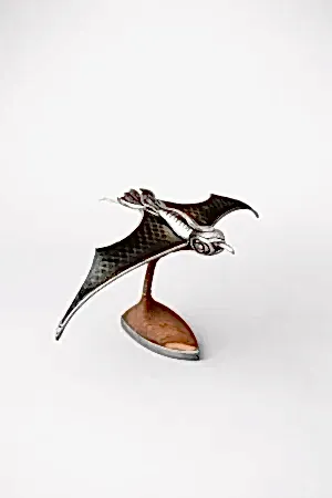 SERKAN ERKOÇ tarafından 2025 yılında 23x26x39 cm ölçülerinde Metal heykel tekniği ile yapılmıştır.