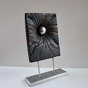 SERKAN ERKOÇ tarafından 2019 yılında  cm ölçülerinde Heykel tekniği ile yapılmıştır.