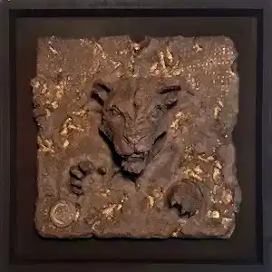 BUĞRA ÖZER tarafından 2019 yılında 25x25 cm ölçülerinde Seramik tekniği ile yapılmıştır.