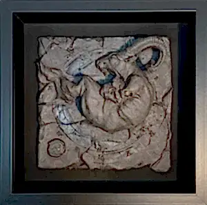 BUĞRA ÖZER tarafından 2021 yılında 25x25 cm ölçülerinde Seramik tekniği ile yapılmıştır.