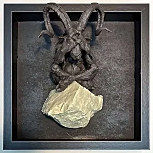 BUĞRA ÖZER tarafından 2022 yılında 25x25 cm ölçülerinde Serbest elle şekillendirme, stoneware kil, 1150°C tekniği ile yapılmıştır.